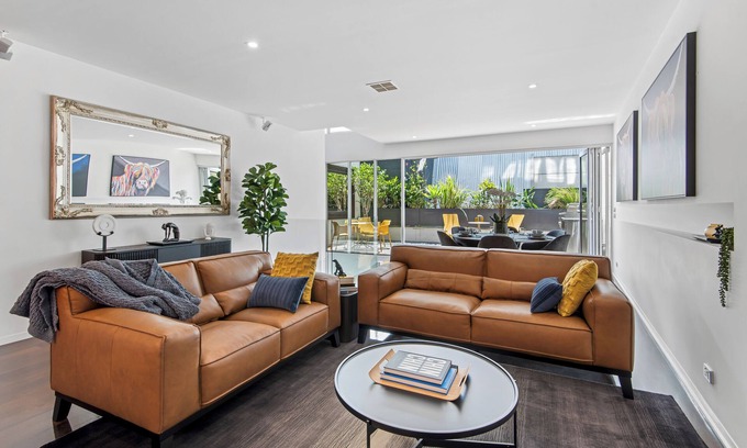 Cremorne House | Stunning Executive Townhouse in Richmond, Melbourne