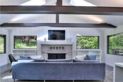 Portola Valley Villa | Stunning Executive Retreat 4bd 4ba