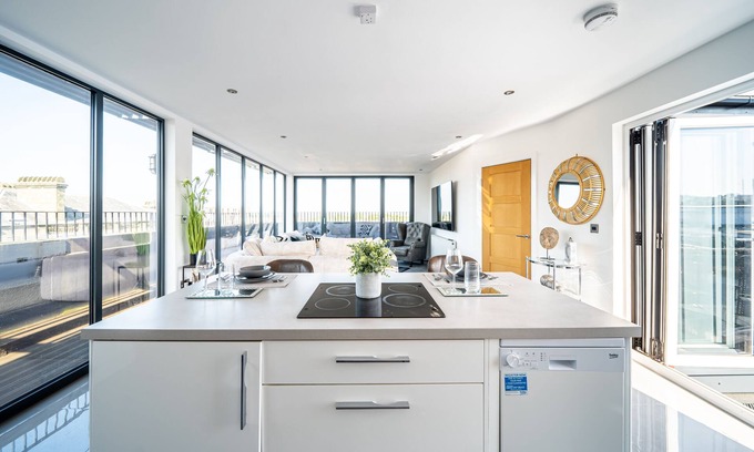 Barnsley Apartment | Stunning Glass-Wall Views in Barnsley Town Centre