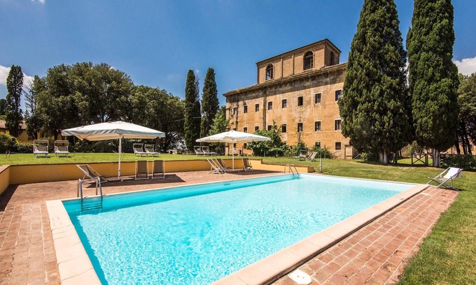 Monteroni d'Arbia House | Stunning home in Monteroni d´Arbia SI