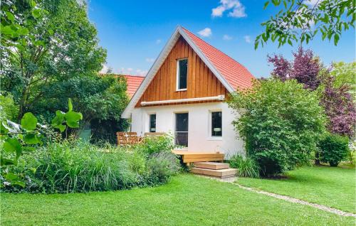 Morschen House | Stunning Home In Morschen With Kitchen