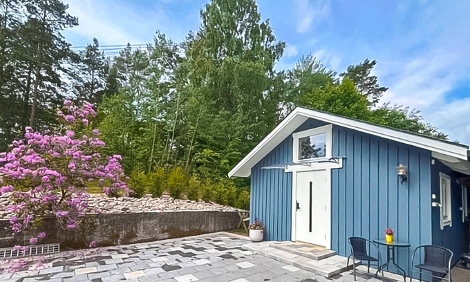 Sunningen House | Stunning home in Uddevalla with kitchen