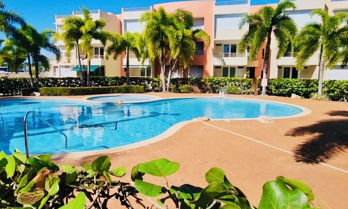 Pole Ojea Condo | Stunning penthouse in Cabo Rojo 5 minutes from beach