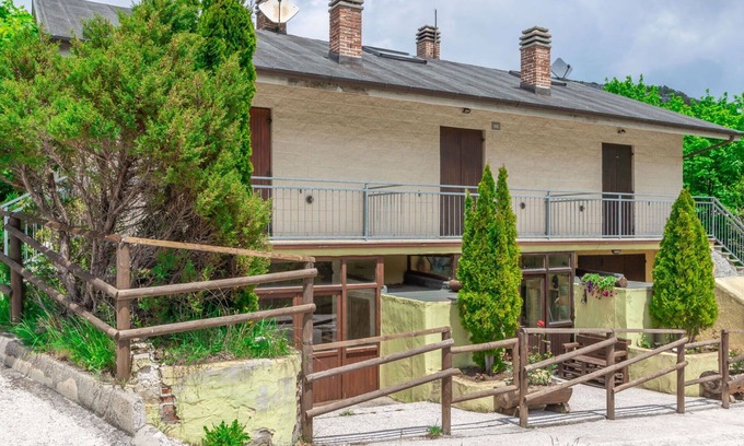 Bolognola House | Stunning private villa with WIFI, TV, balcony, pets allowed, panoramic view and parking