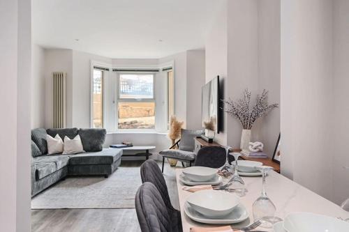 Hastings Apartment | Stunning spacious Duplex with garden 141a