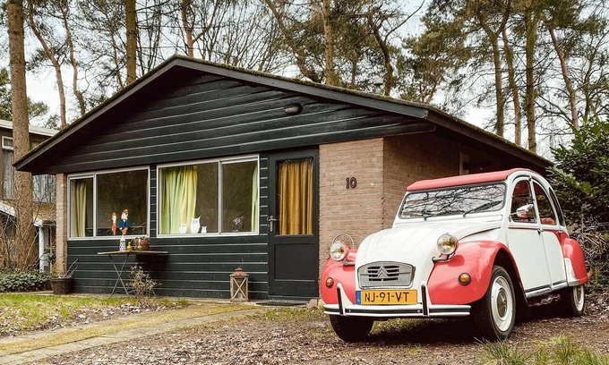 Stegerveld House | Stunning (sta)caravan in Rheezerveen