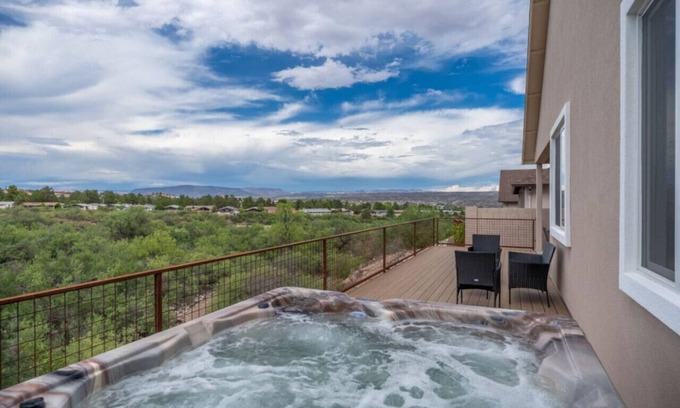 Cottonwood House | Stunning Views + Hot Tub + Location! 2 bed/2 bath