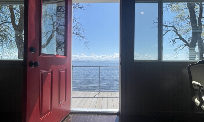 Willsboro House | Stunning views of Lake Champlain
