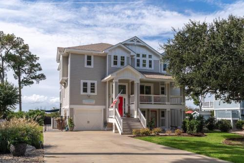 Corolla Light House | Stunning Views With Pool Family Room Resort Perks