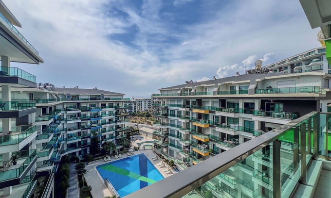 Kargicak Apartment | Stylish 1+1 Condo with Unbeatable Amenities!