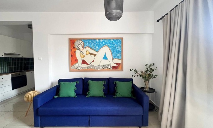Paphos Apartment | Stylish 1/bdr central apart near the beach