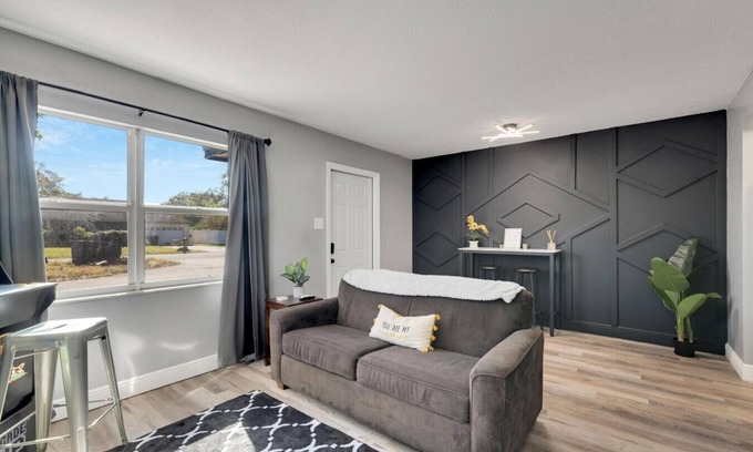 Sun Bay South Apartment | Stylish 1BR Hideaway | South Tampa