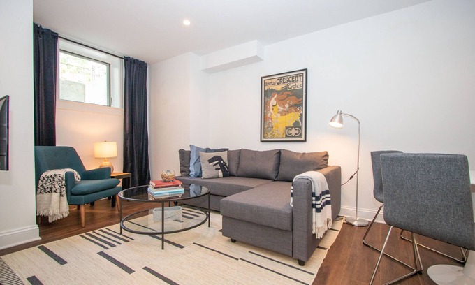 Bloomingdale Apartment | Stylish 1BR oasis with AC, laundry, next to park!