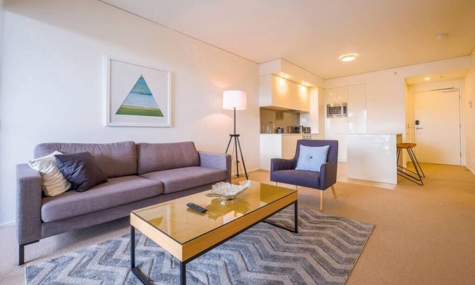 Bowen Hills Apartment | Stylish 1BR with Sauna, Pool and Gym-Close to CBD!