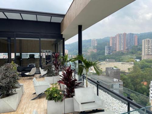 Las Lomas I Apartment | Stylish 1BR with Stunning Pool in Energy