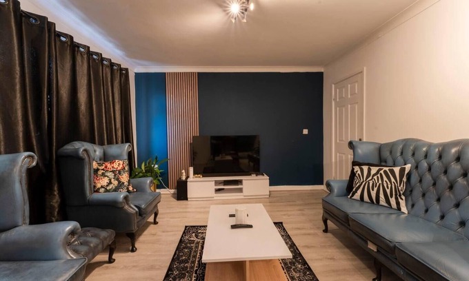 Birmingham Apartment | Stylish 2 bedroom apartment in Birmingham