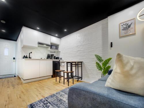 Hochelaga Apartment | Stylish-24 1-Bedroom in HoMa Montreal