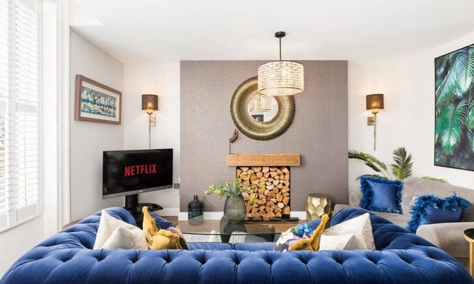 Warrington Apartment | Stylish and central one bedroom apartment