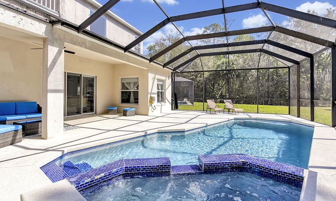Cumbrian Lakes Villa | Stylish and Cozy Pool Home near Disney in a Gated Community