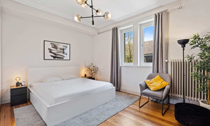 Limpertsberg Apartment | Stylish City Escape: Modern 3-BR in Limpertsberg