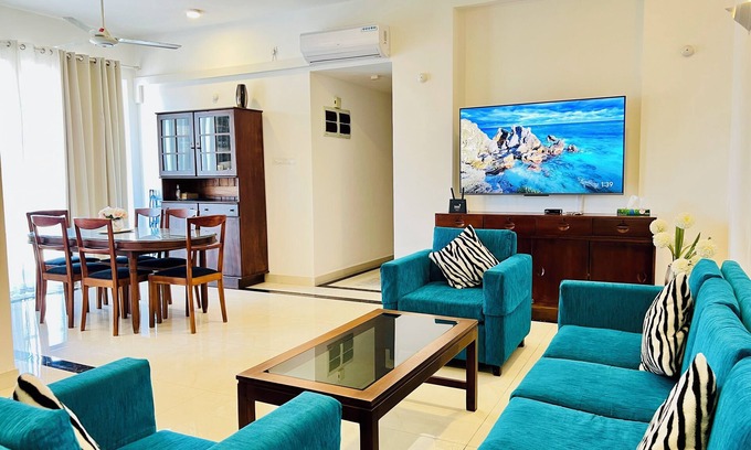 Colombo 04 Apartment | Stylish Colombo 4 Ocean View One-Bedroom Apartment