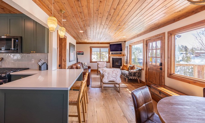 Granby House | Stylish Comfort In Grand County!