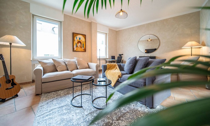 Neuendorf Apartment | Stylish Family-Sized Apartment by the Rhine River