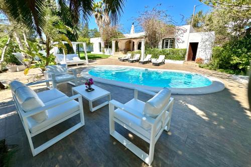 Ibiza Town Villa | Stylish Ibiza Villa Near Beaches Private Pool & Lush Garden