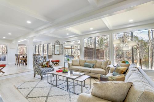 Marietta House | Stylish Marietta Home with Deck - Near Truist Park!