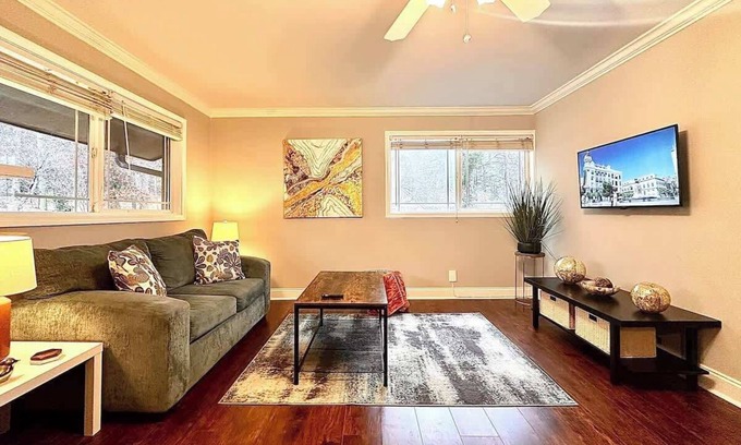 Cumming Apartment | Stylish Modern Apt Near Northside Hospital