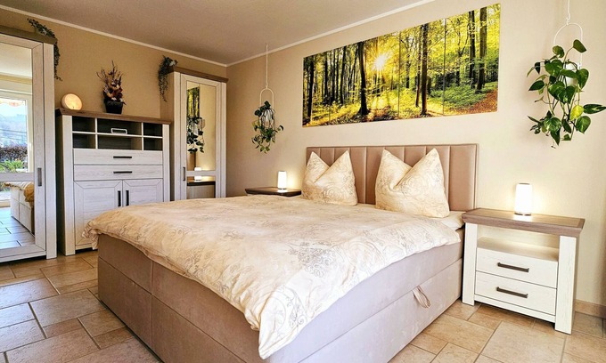 Delliehausen Apartment | Stylish oasis of well-being with a terrace and garden right next to the forest