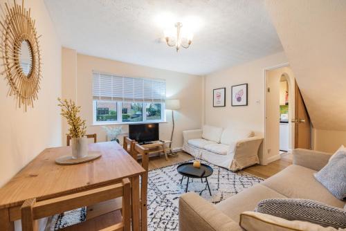 Bourne End House | Stylish Short Term Let - Bucks
