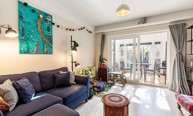Bow West House | Stylish & Spacious 3-Bed Home in Vibrant Bow