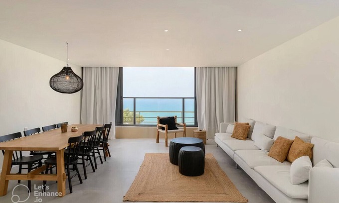 Netanya Apartment | Stylish & Spacious 3 bedroom apartment by the Sea