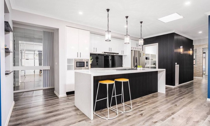 Limonite House | Stylish Spacious 5BR Multifunctional Retreat Home
