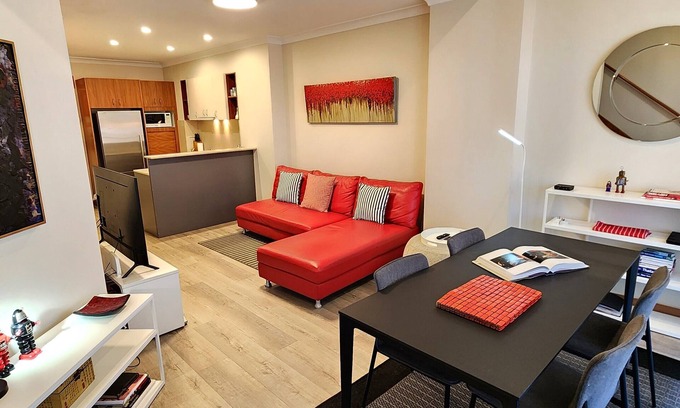 Surry Hills Apartment | Stylish Split-Level Penthouse Loft + Parking