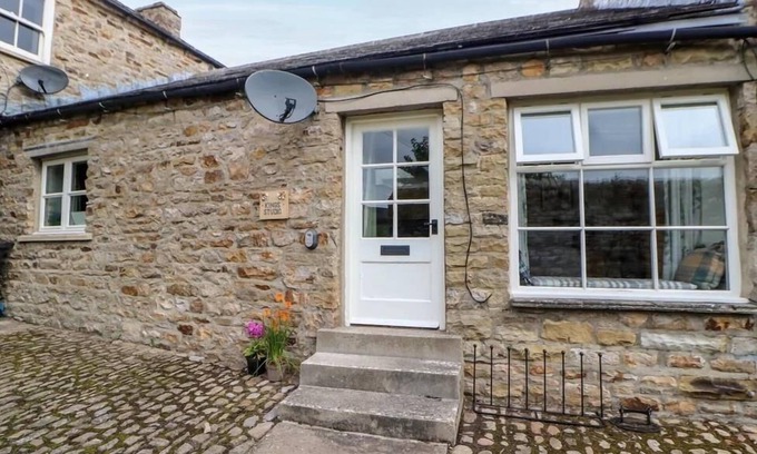 Reeth Cottage | Stylish studio in the heart of Reeth a stones throw from the pubs