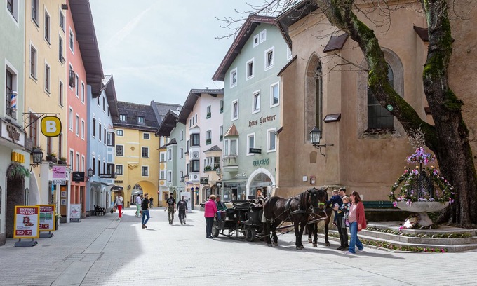 Kitzbuehel Apartment | Stylish studio near the ski lift