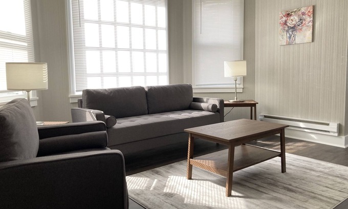Bloomington Apartment | Stylish Updated Downtown Apartment