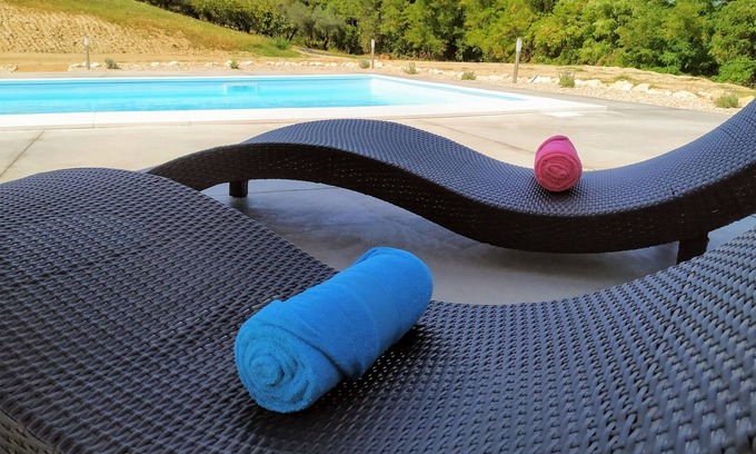 Penne Villa | Stylish villa with private pool, Gran Sasso view and 30 minutes to sea/airport
