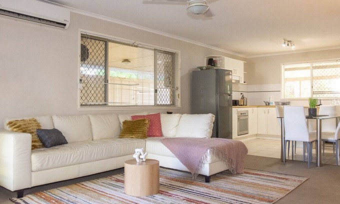 Bracken Ridge House | Suburban Bliss Retreat - 3BR Home