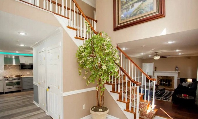 Morrisville House | Suburban Escape with Hot Tub!