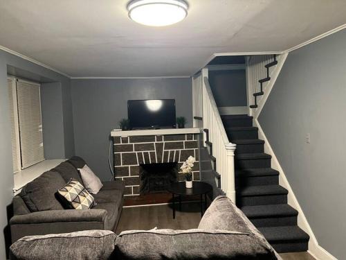 Upper Darby House | Suburban House in Upper Darby