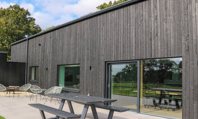 West Meon Cottage | Suetts Farm Barns