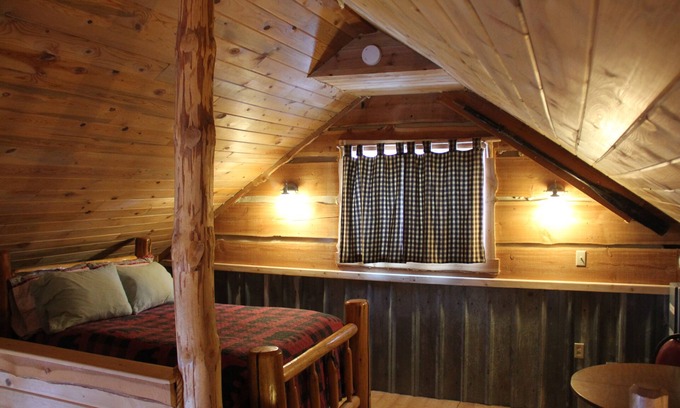 Anaconda Cabin | Sugar Loaf Lodge & Cabins