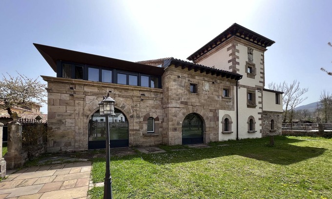 Hermandad de Campoo de Suso Apartment | Suitable. PAULINO (LAS CASONAS DE DON PEDRO GROUP)
