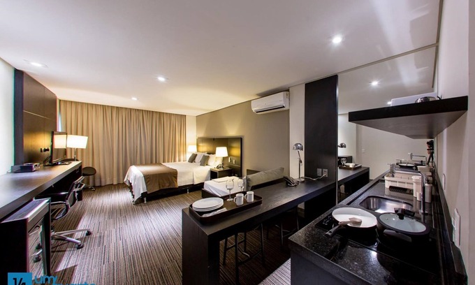 Reboucas House | Suite Double with kitchen by ¼ UmQuarto 4-PR.