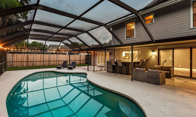 Temple Terrace House | "Summer Dream" - Large Family Pool Home