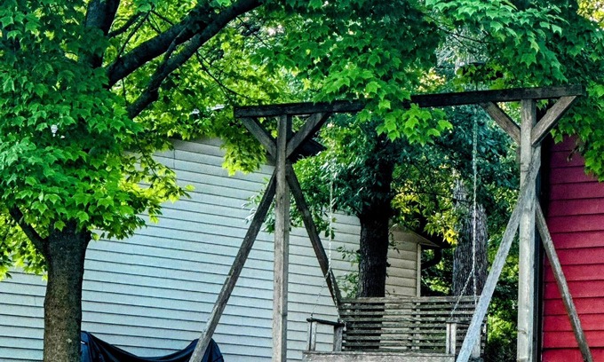 Spirit Lake House | Summer Escape on Spirit Lake - Private Lake Access, Fire-pit & Grill Sleeps 12