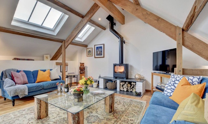 Ilfracombe House | Summercombe - Two Bedroom House, Sleeps 4
